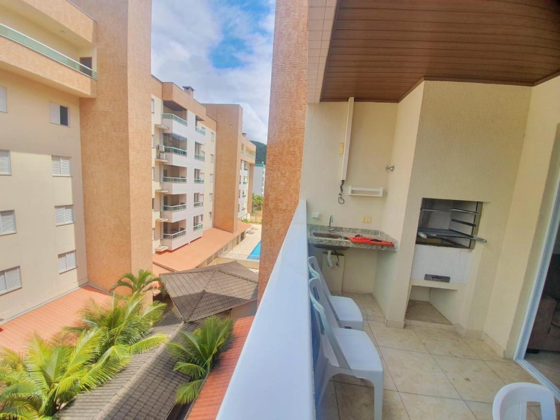 Lindo Apto Com 3 Quartos, Apenas 1 Quadra Da Praia Das Toninhas Ubatuba Exterior foto